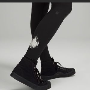 Lululemon Olympic Wunder Trains